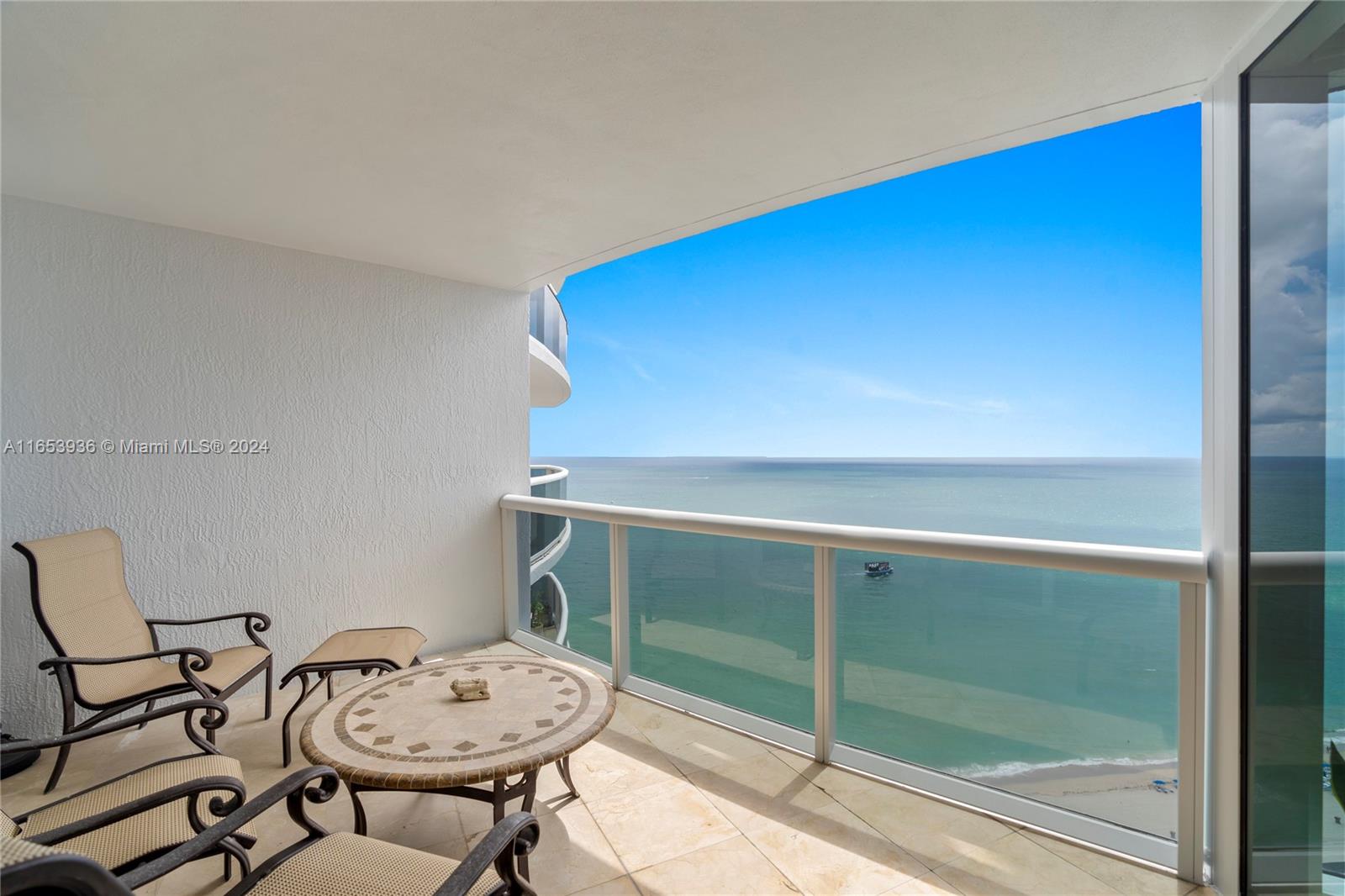 18911 Collins Ave # 2704