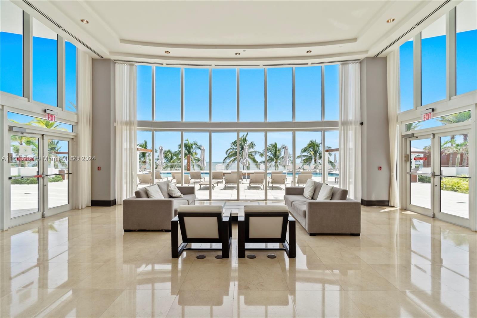 18911 Collins Ave # 2704