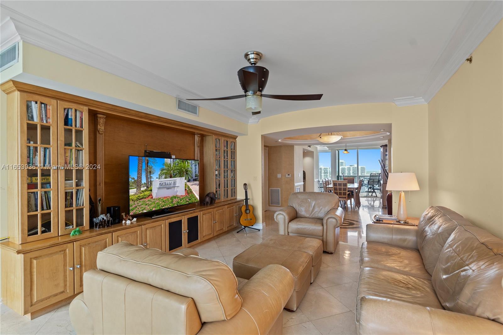 18911 Collins Ave # 2704