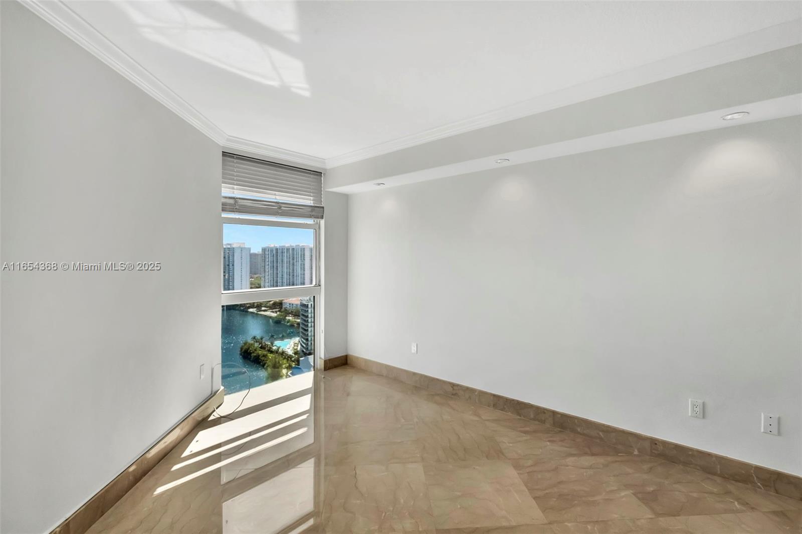 3370 Hidden Bay Dr # 2708