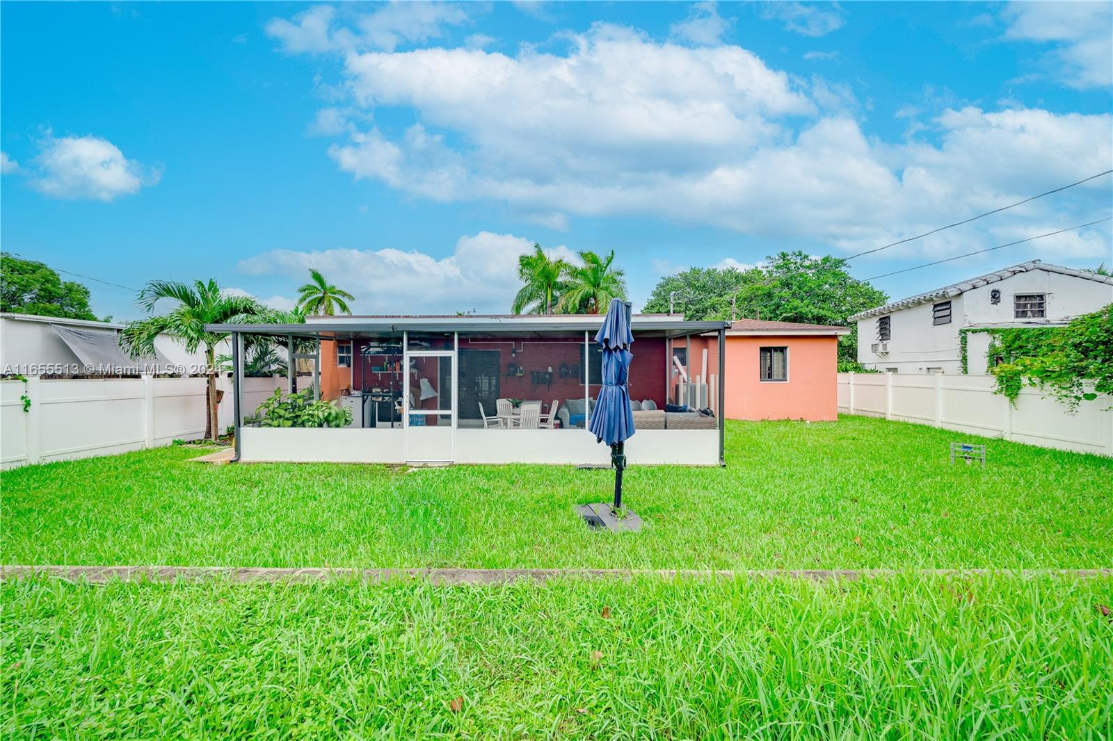 348 NE 118th St