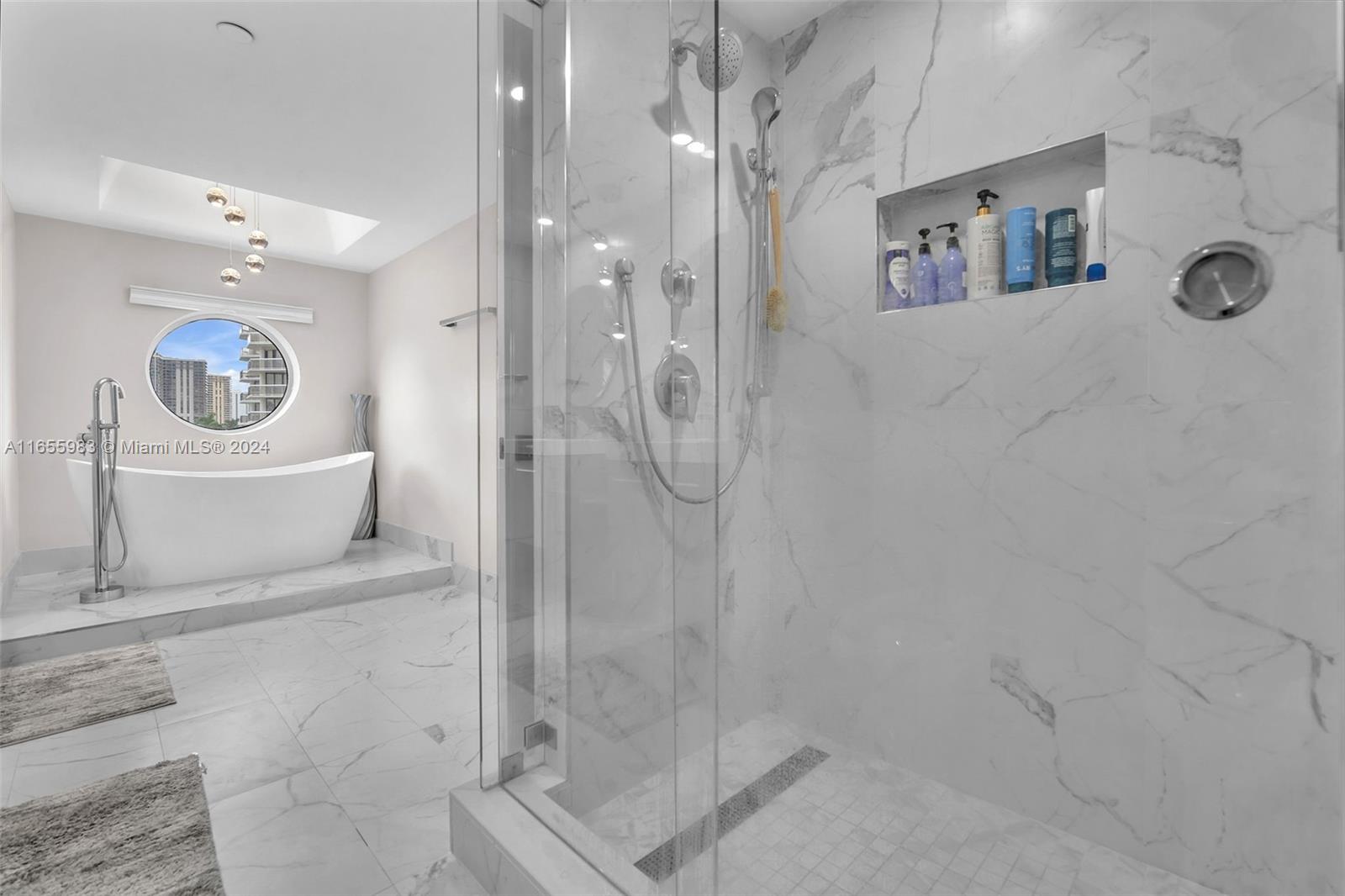 20191 E Country Club Dr # 601