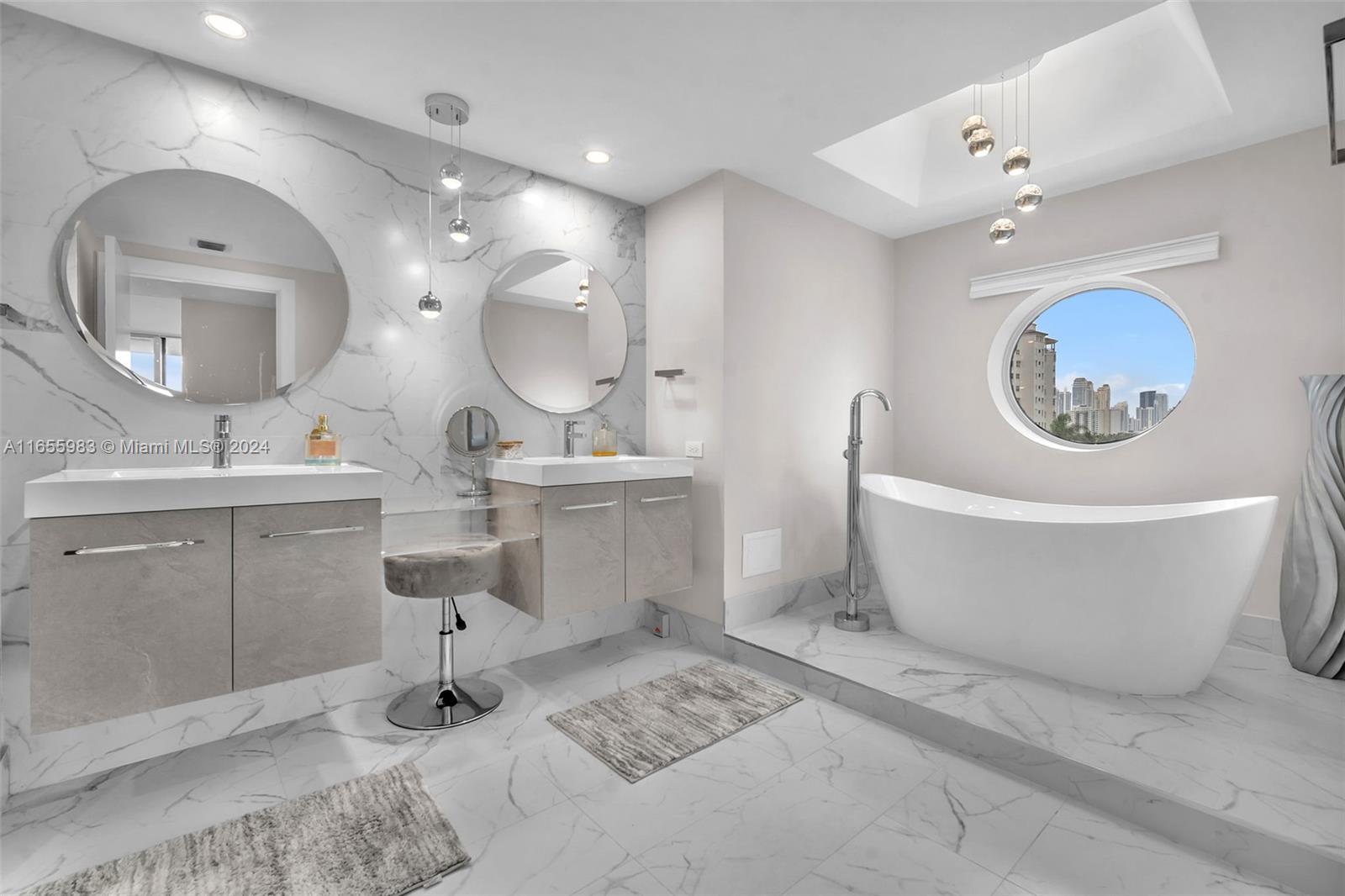 20191 E Country Club Dr # 601
