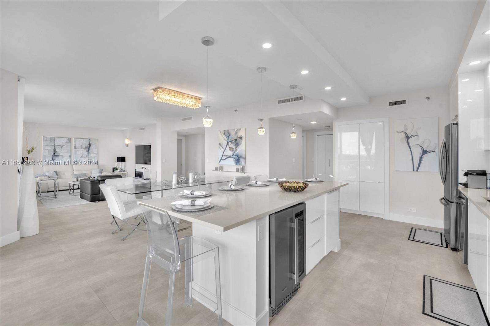 20191 E Country Club Dr # 601