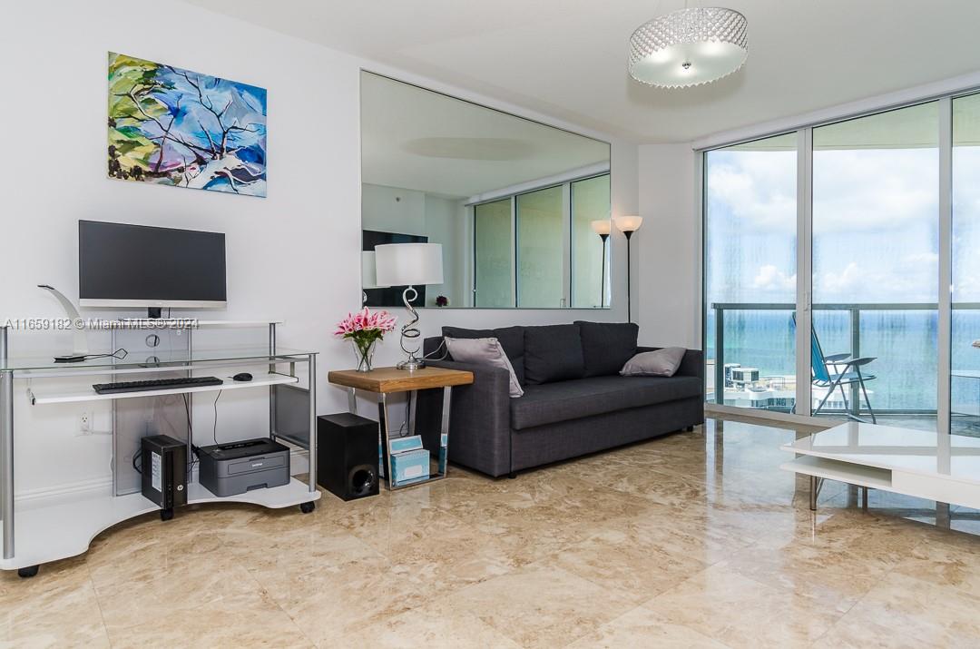 16699 Collins Ave # 3506