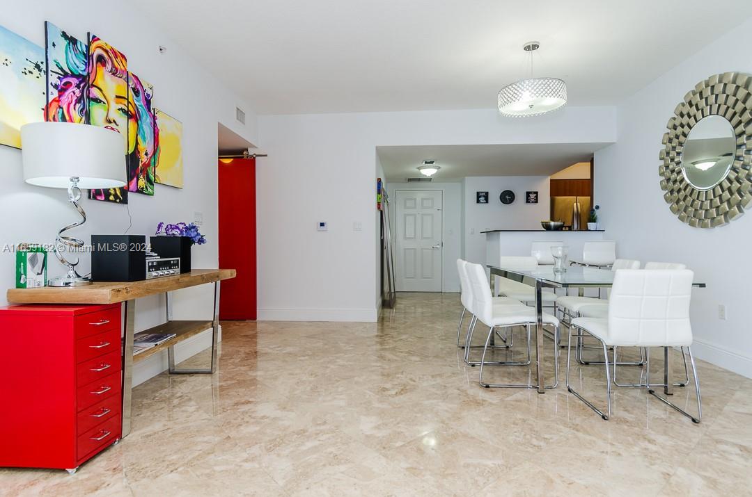 16699 Collins Ave # 3506