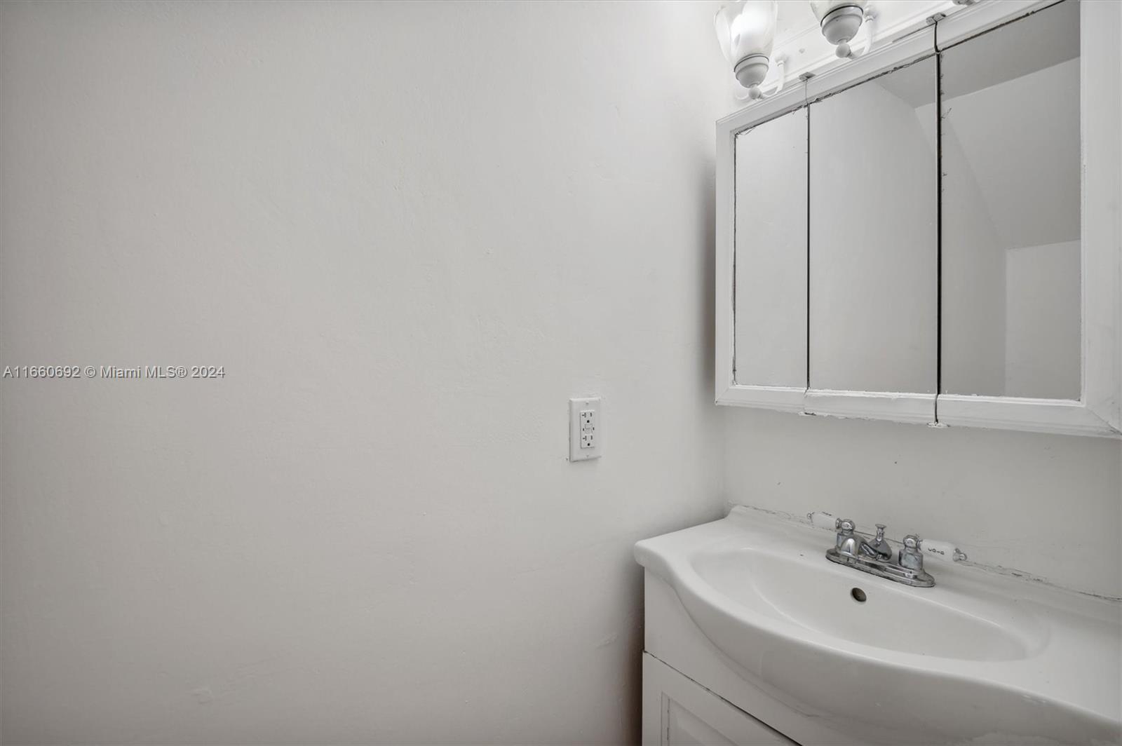 13270 SW 58th Ter # 5 Unit: 9-5