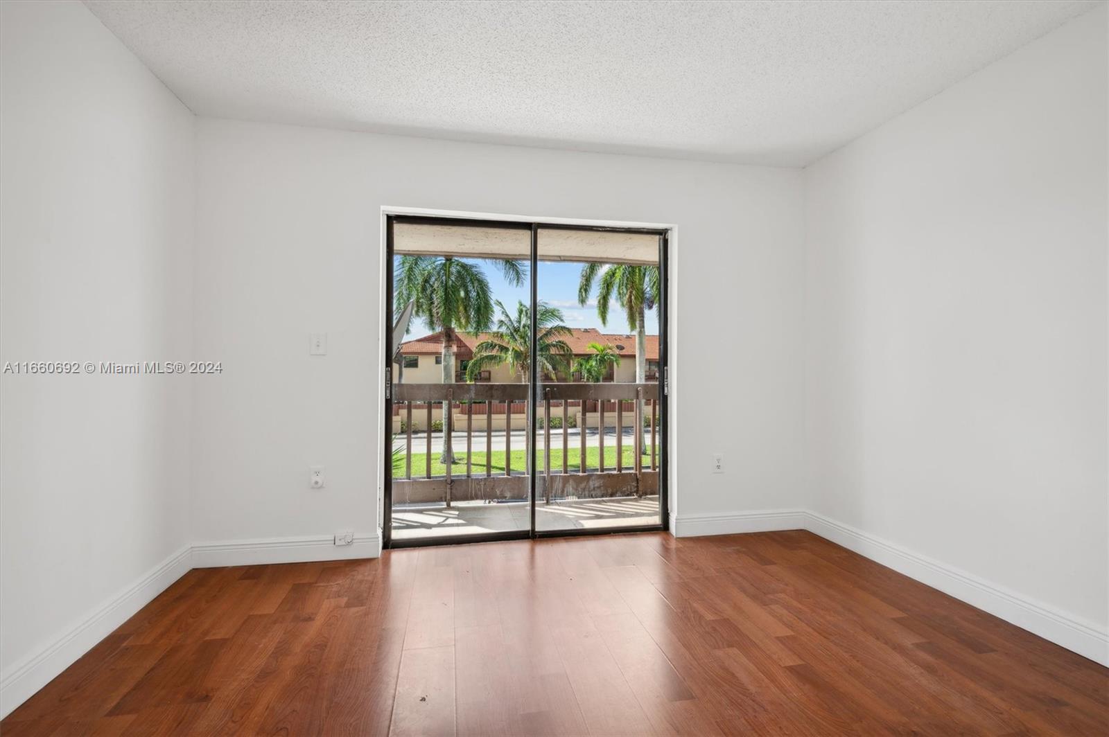 13270 SW 58th Ter # 5 Unit: 9-5