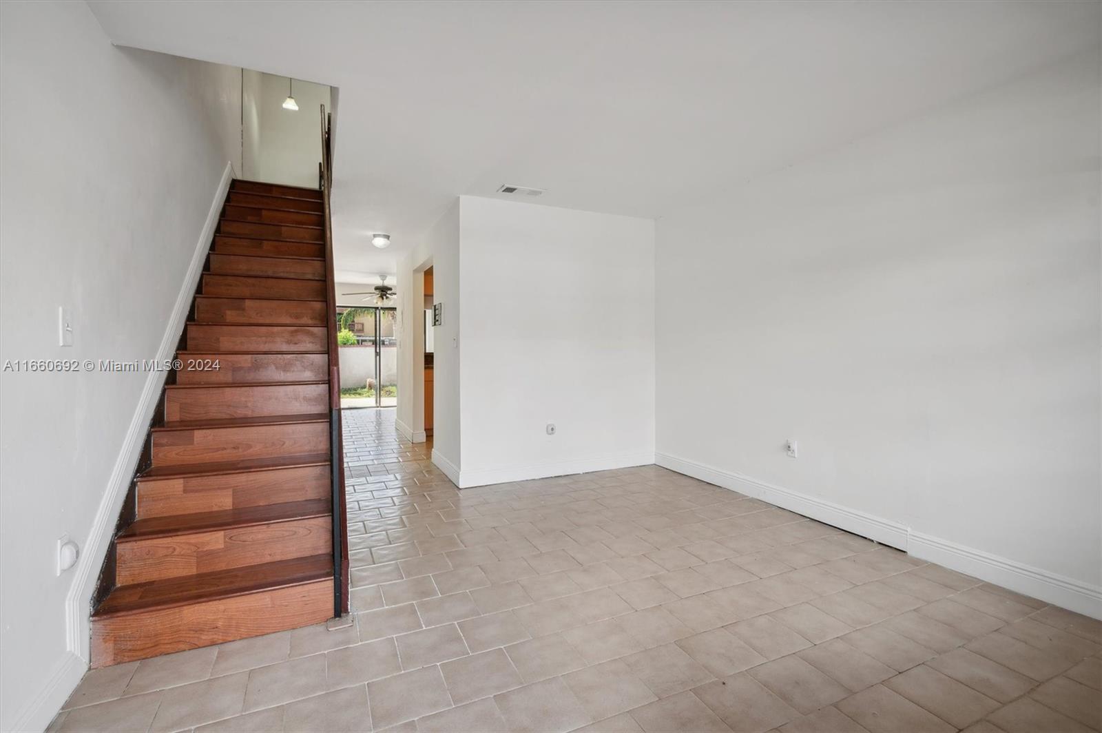 13270 SW 58th Ter # 5 Unit: 9-5