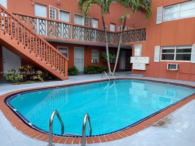 421 NE 68th St # 1