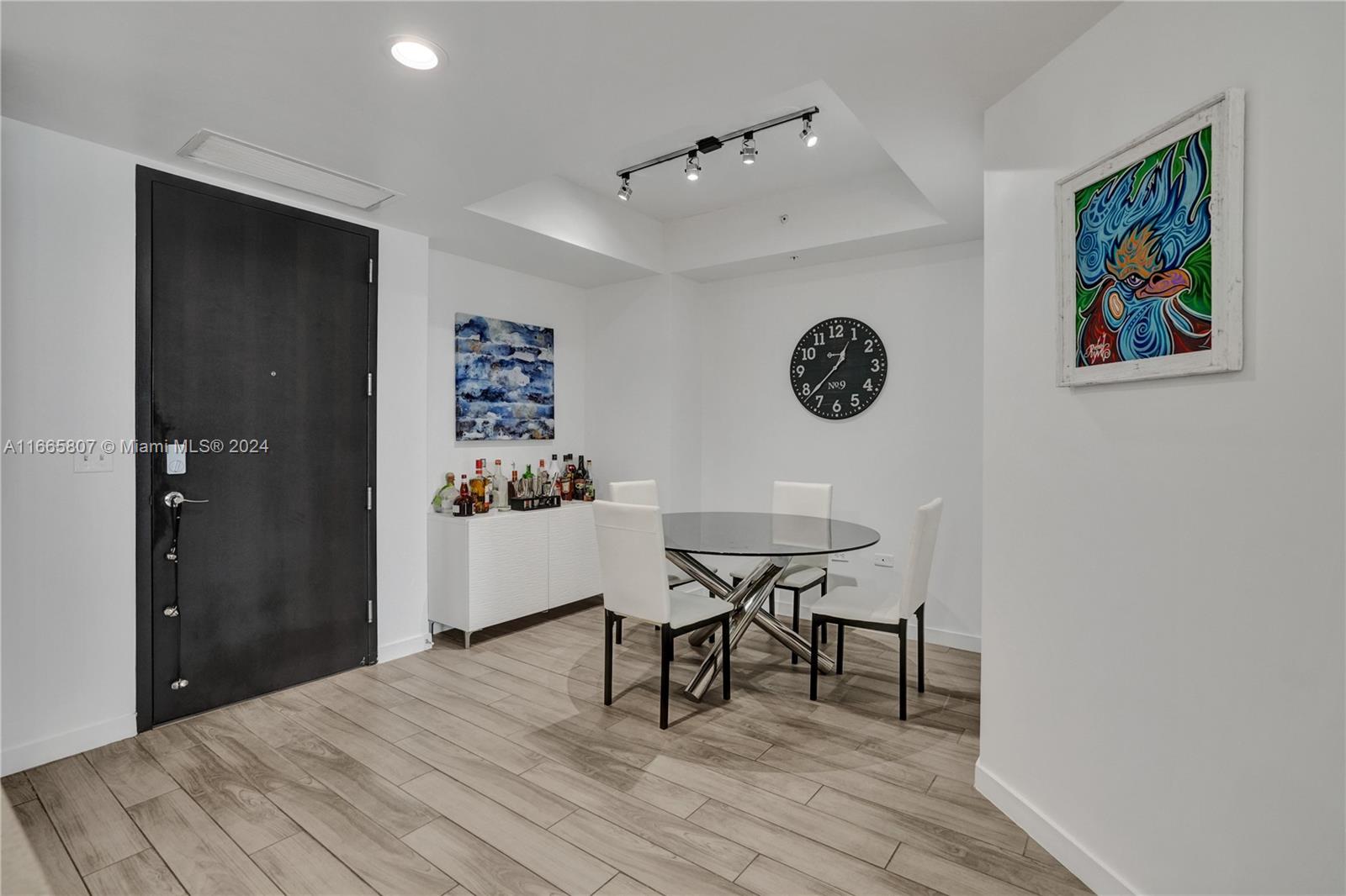 999 SW 1st Ave # 1807