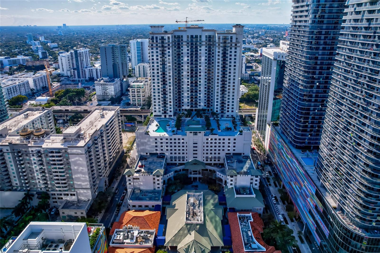 999 SW 1st Ave # 1807