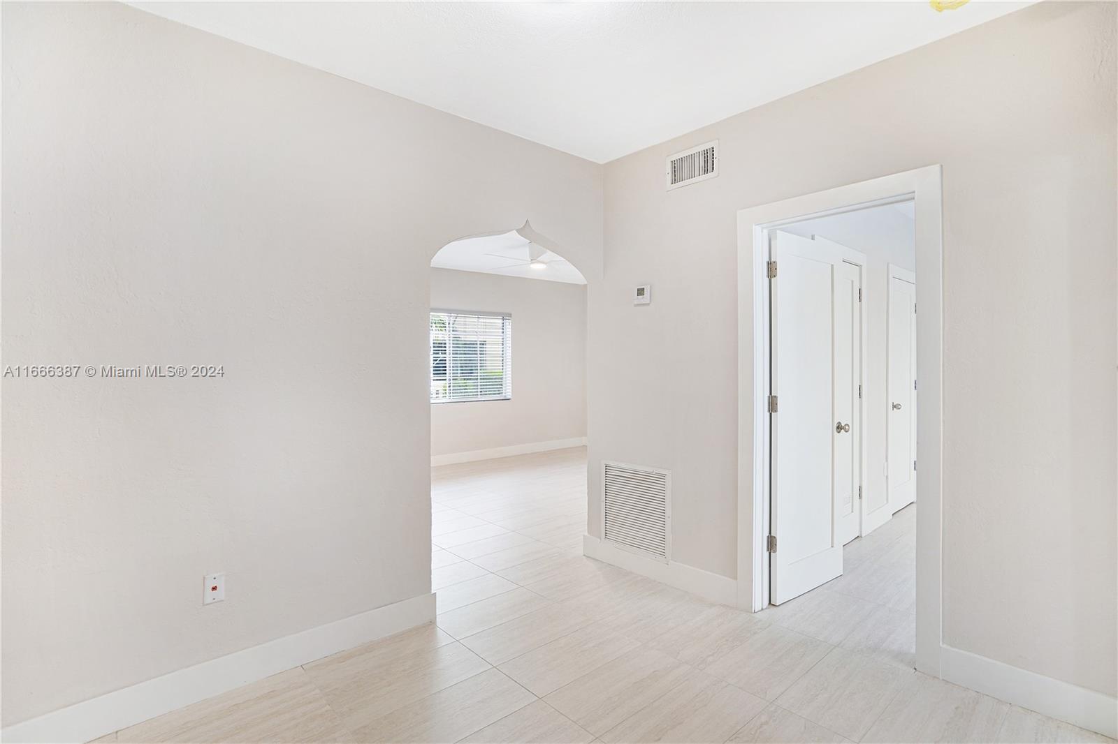 1228 Marseille Dr