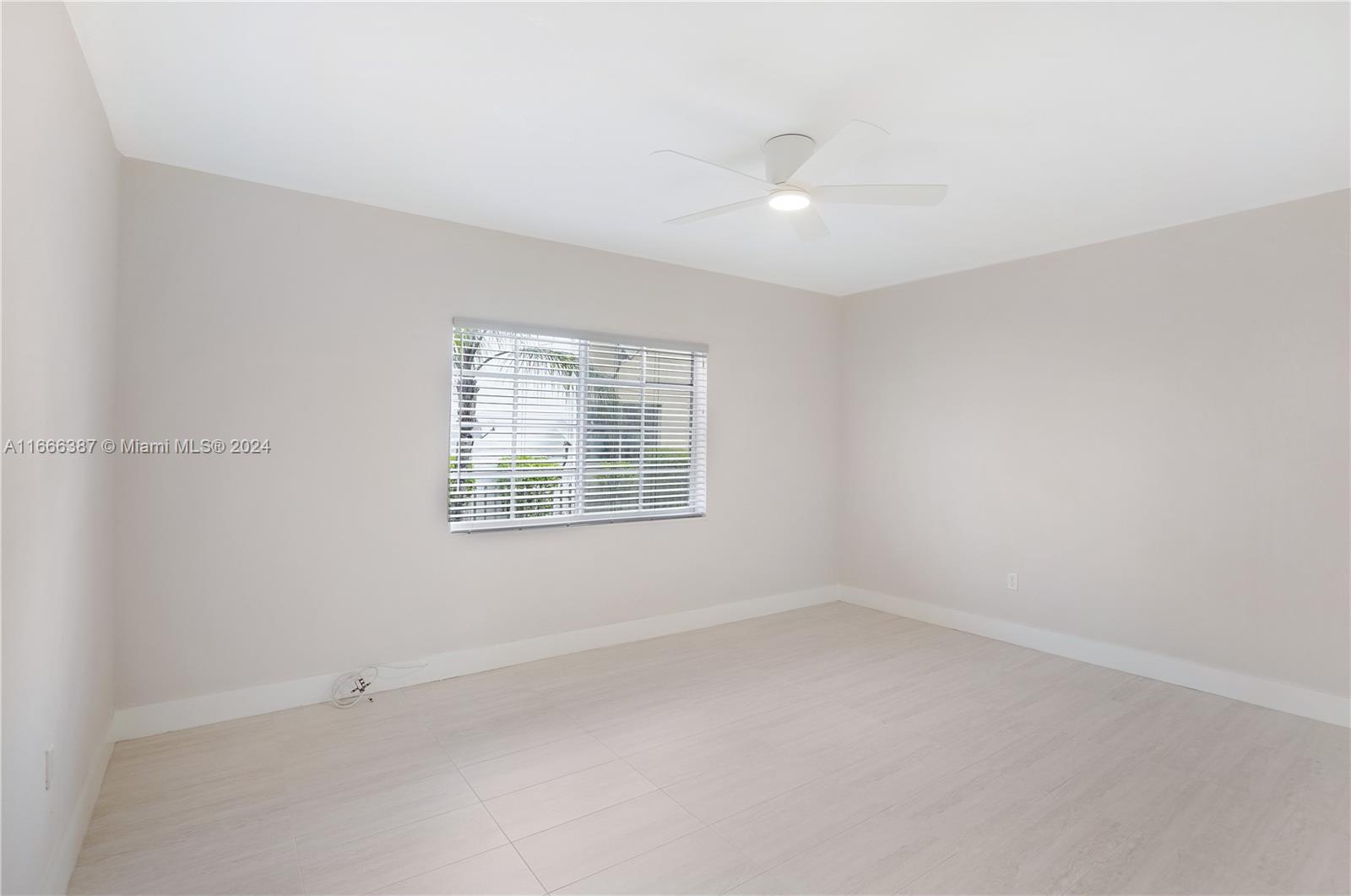 1228 Marseille Dr