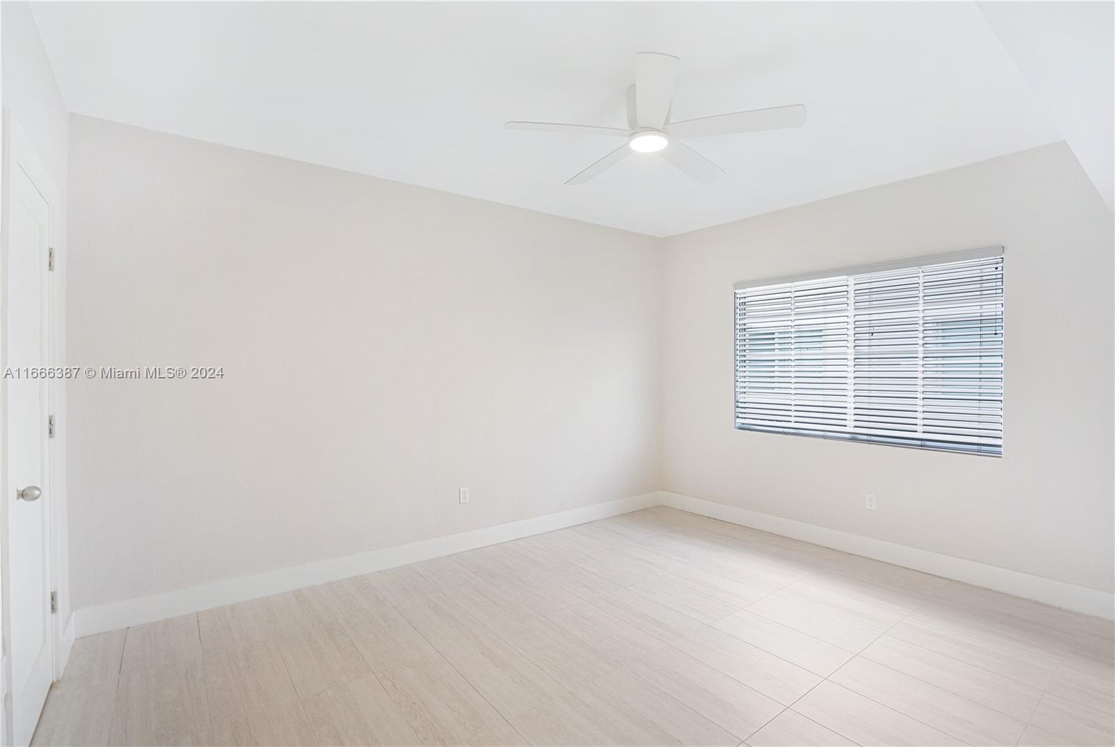 1228 Marseille Dr