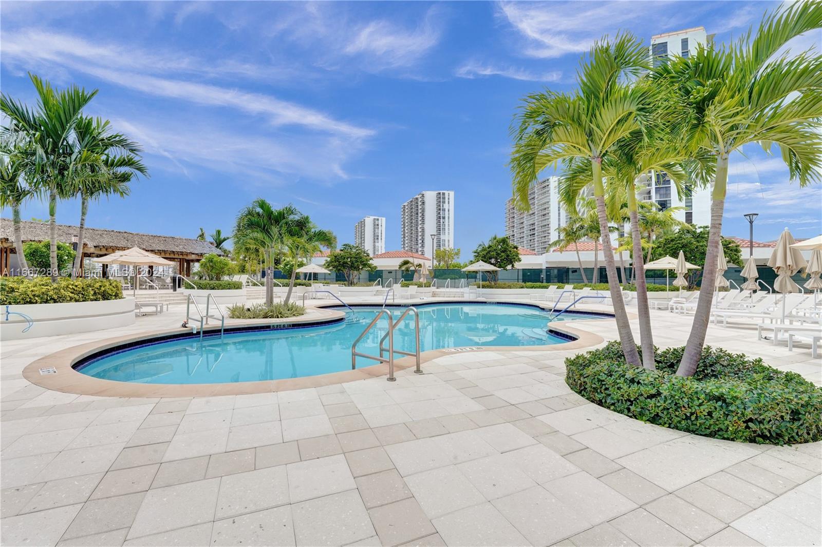 20281 E Country Club Dr # M3