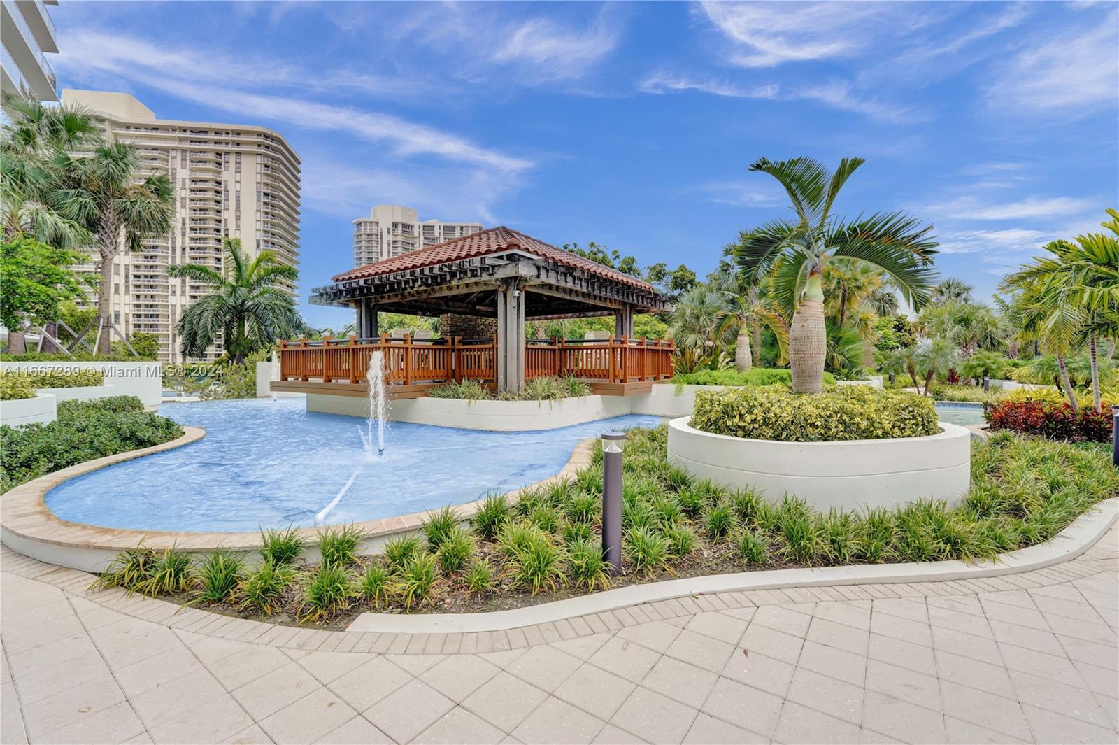 20281 E Country Club Dr # M3