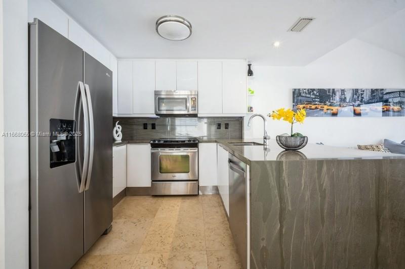 21216 Harbor Way # 15 Unit: 153-15