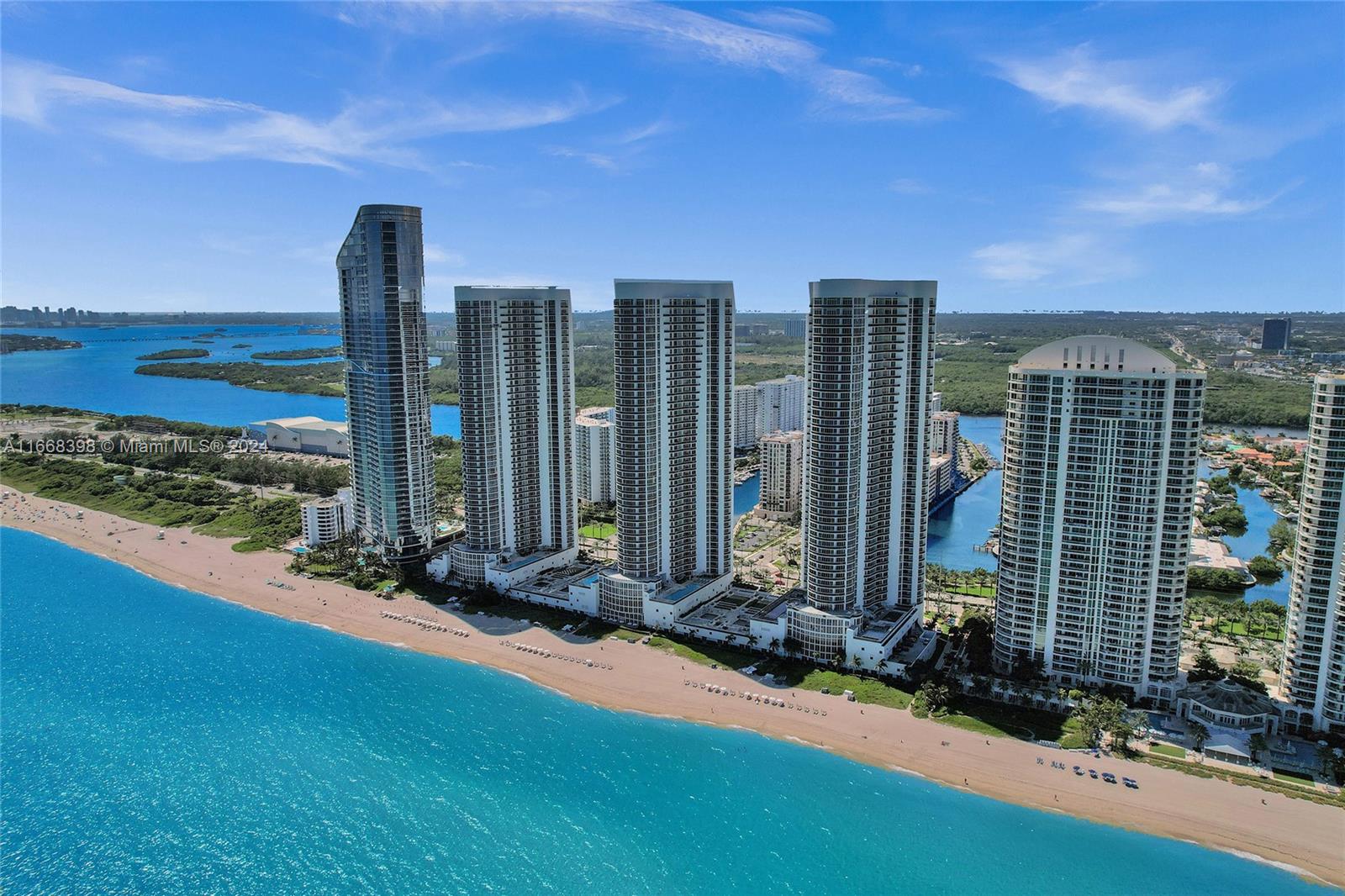 15901 Collins Ave # 4206