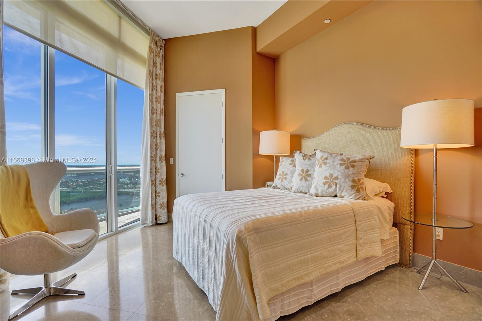 15901 Collins Ave # 4206