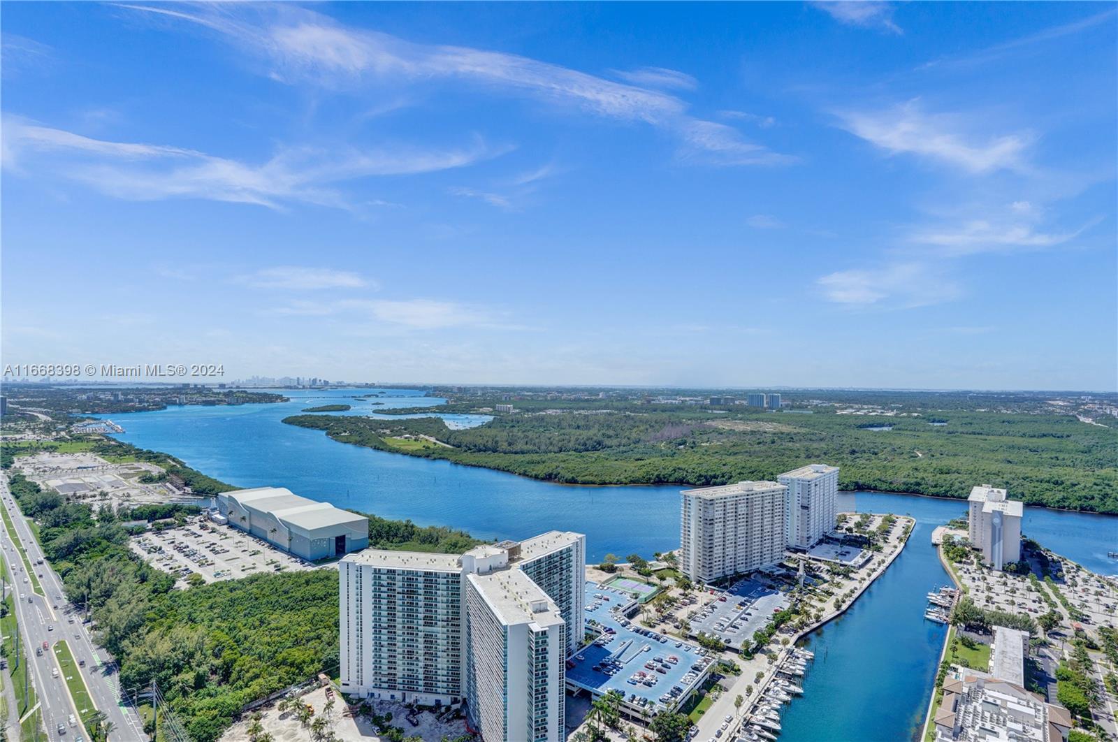 15901 Collins Ave # 4206