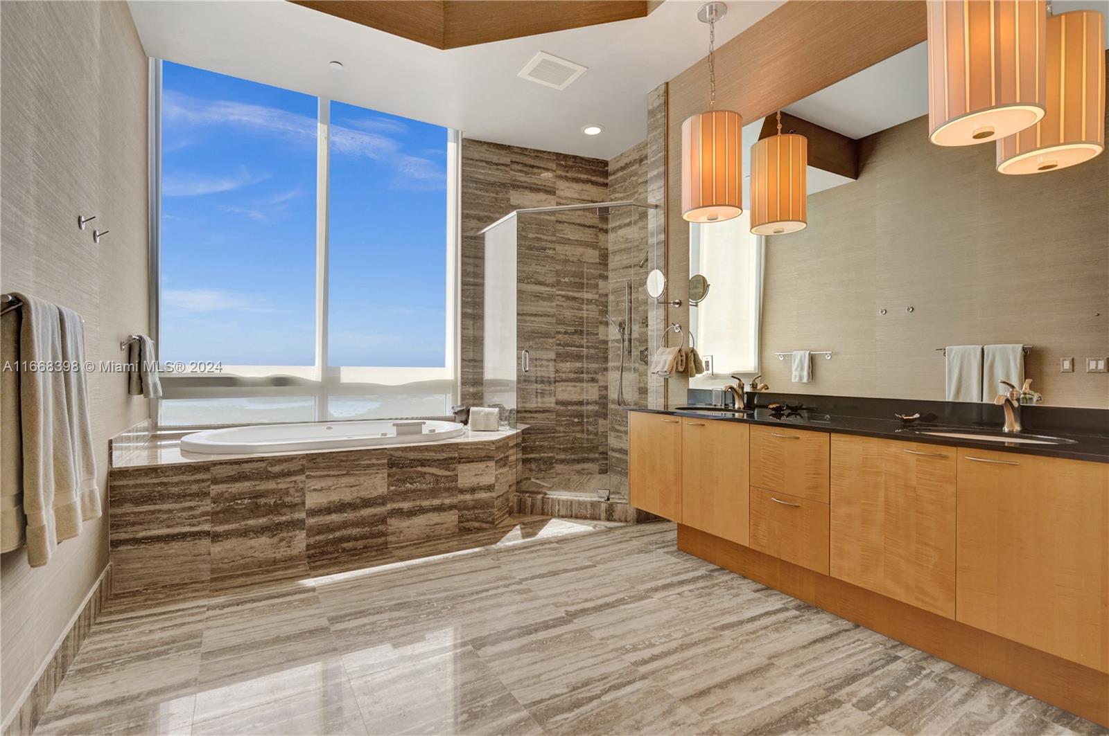 15901 Collins Ave # 4206