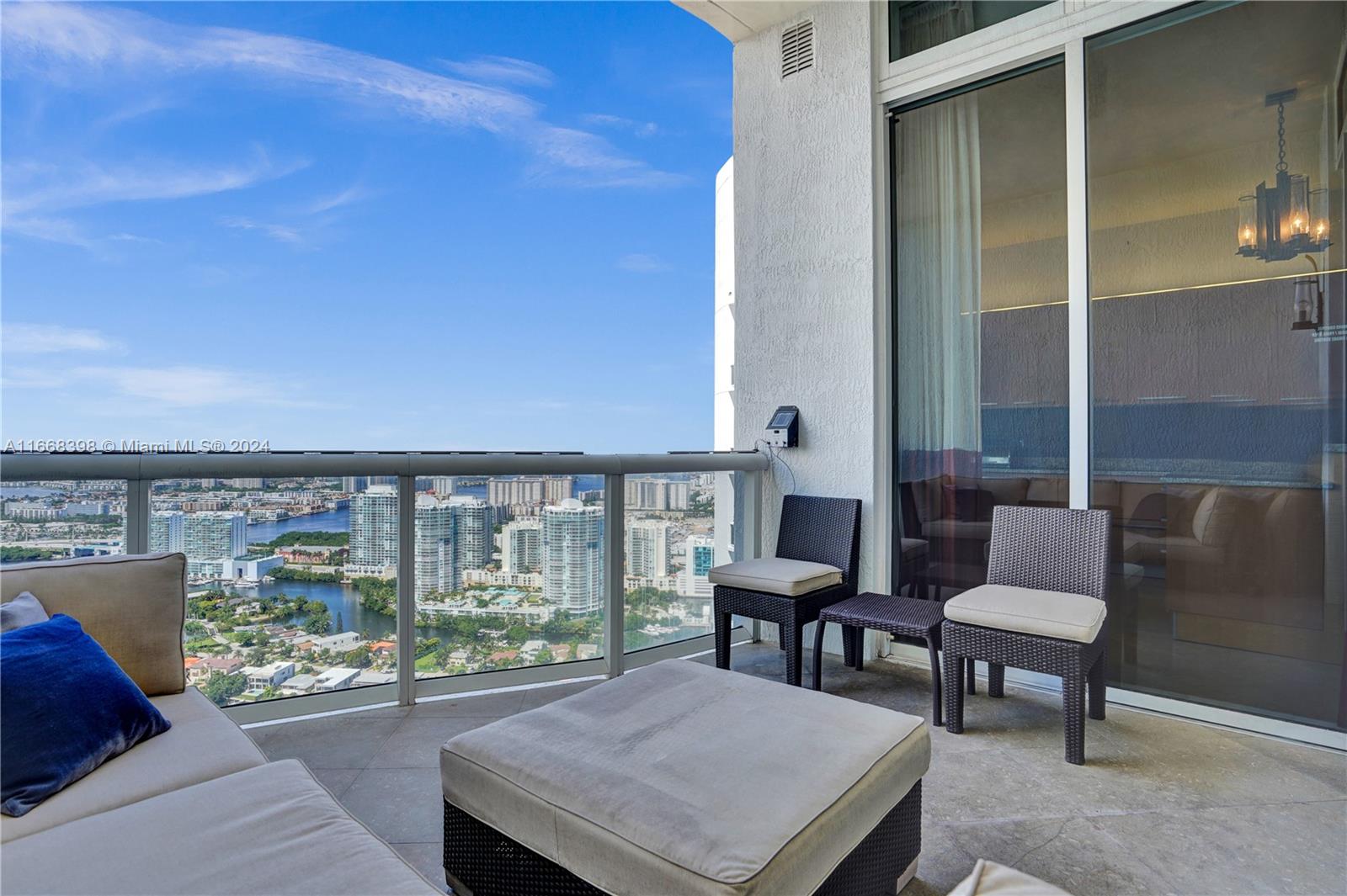 15901 Collins Ave # 4206