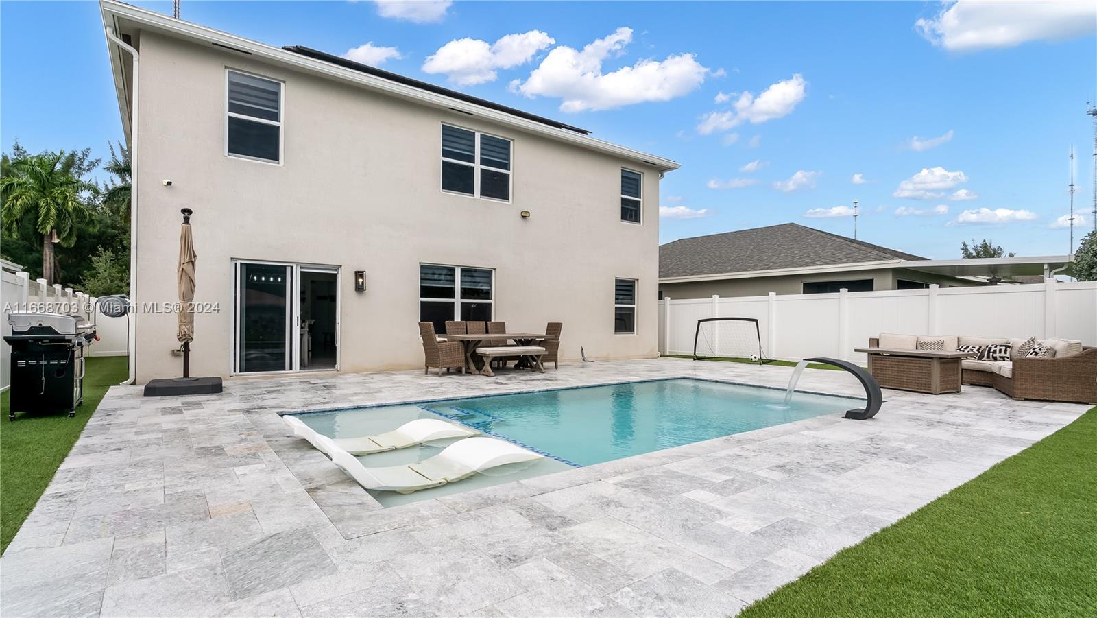 1188 NW 208th St