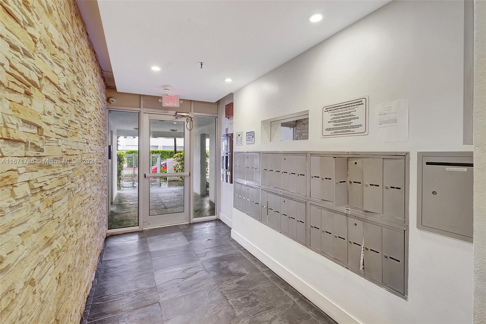 1300 Alton Rd # 5C