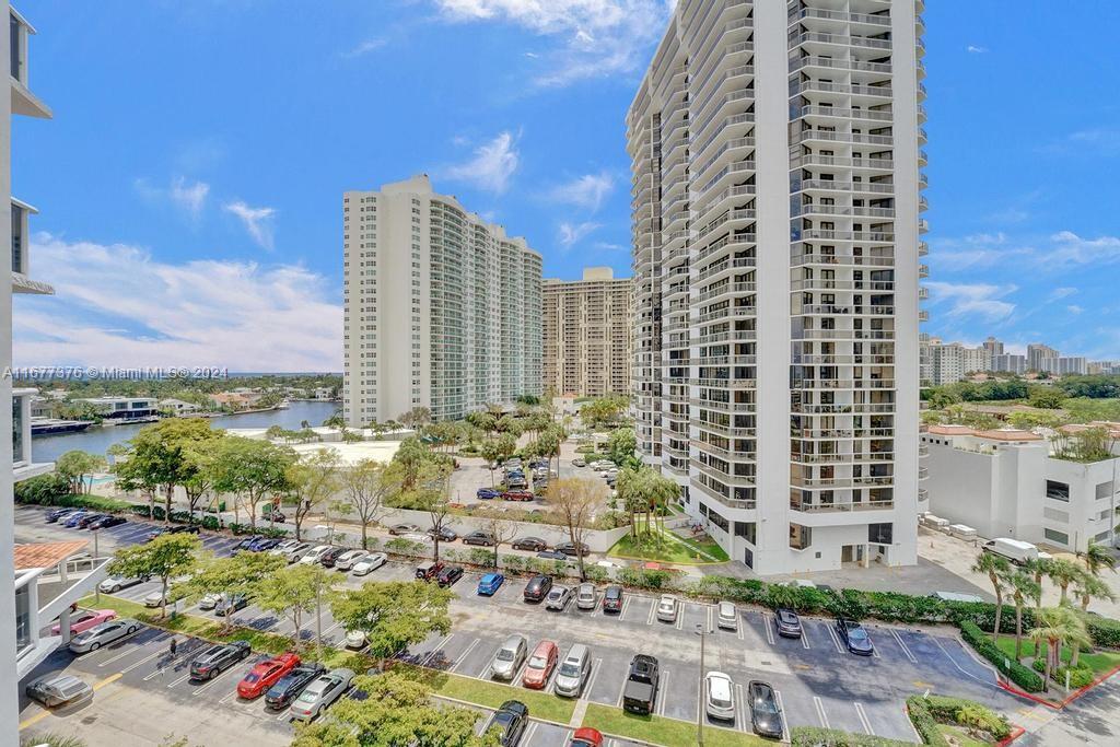 20505 E Country Club Dr # 938