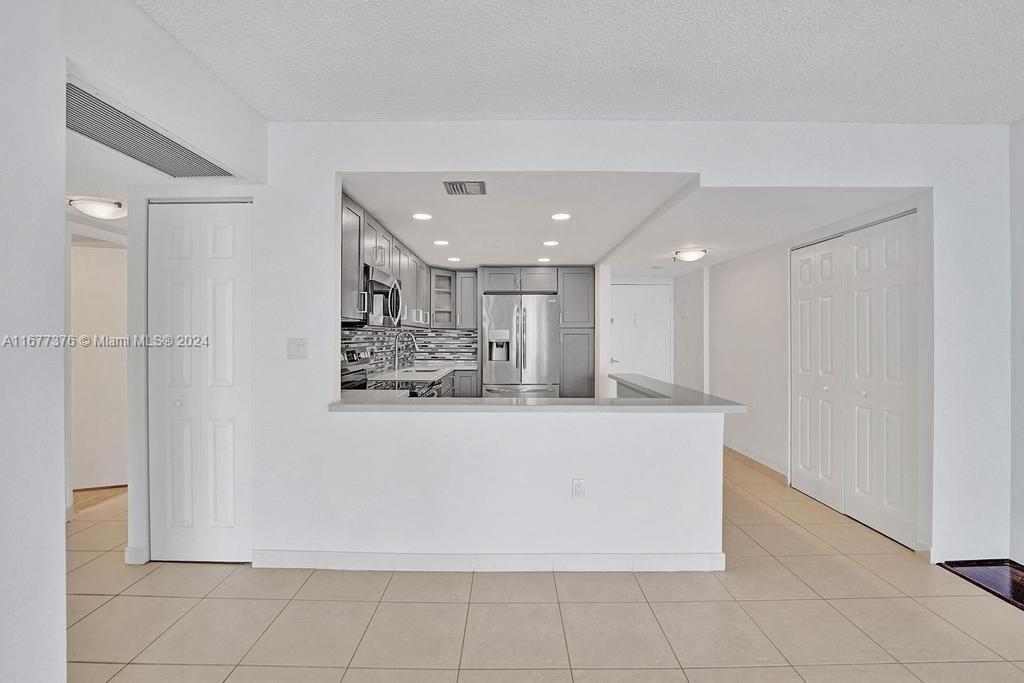 20505 E Country Club Dr # 938