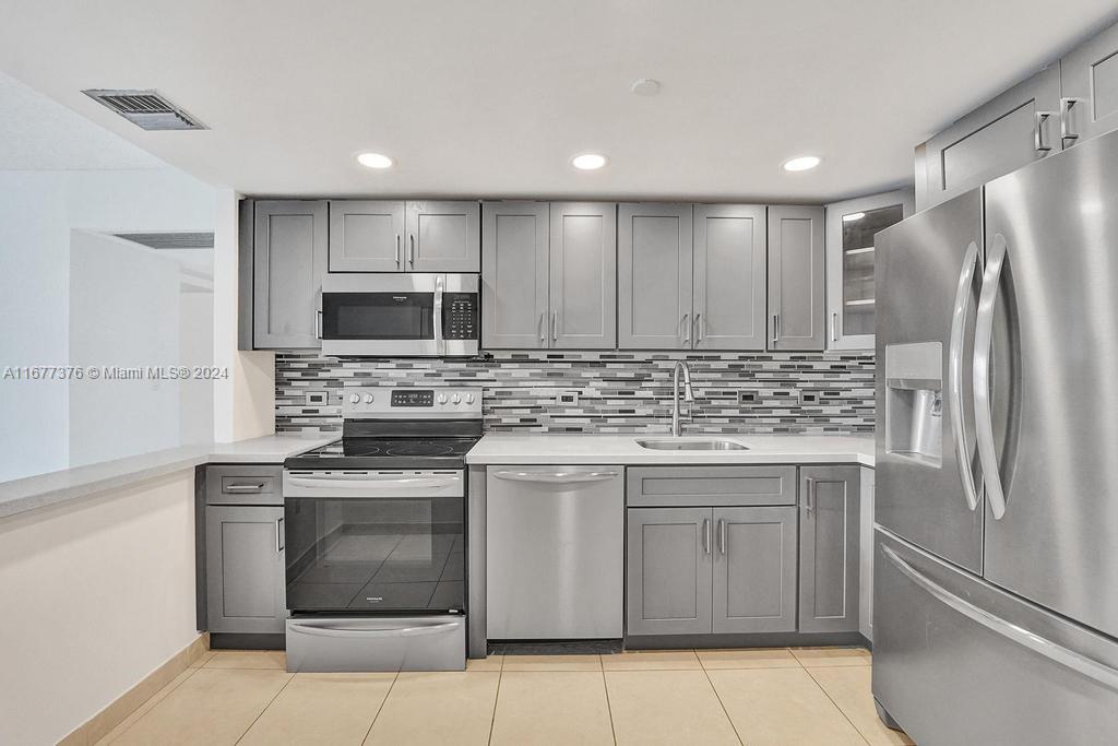 20505 E Country Club Dr # 938