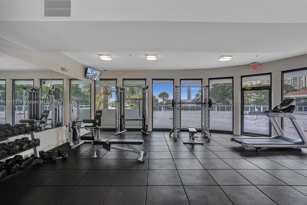 20505 E Country Club Dr # 938