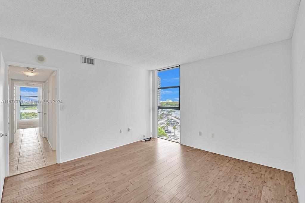 20505 E Country Club Dr # 938