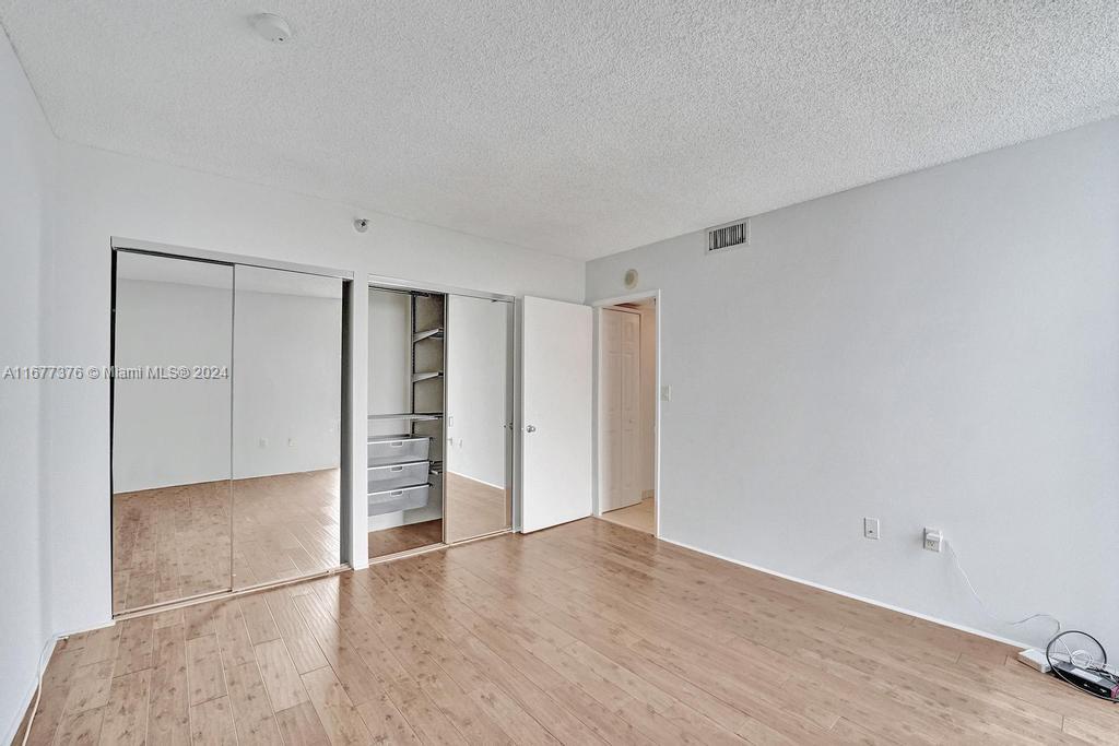 20505 E Country Club Dr # 938