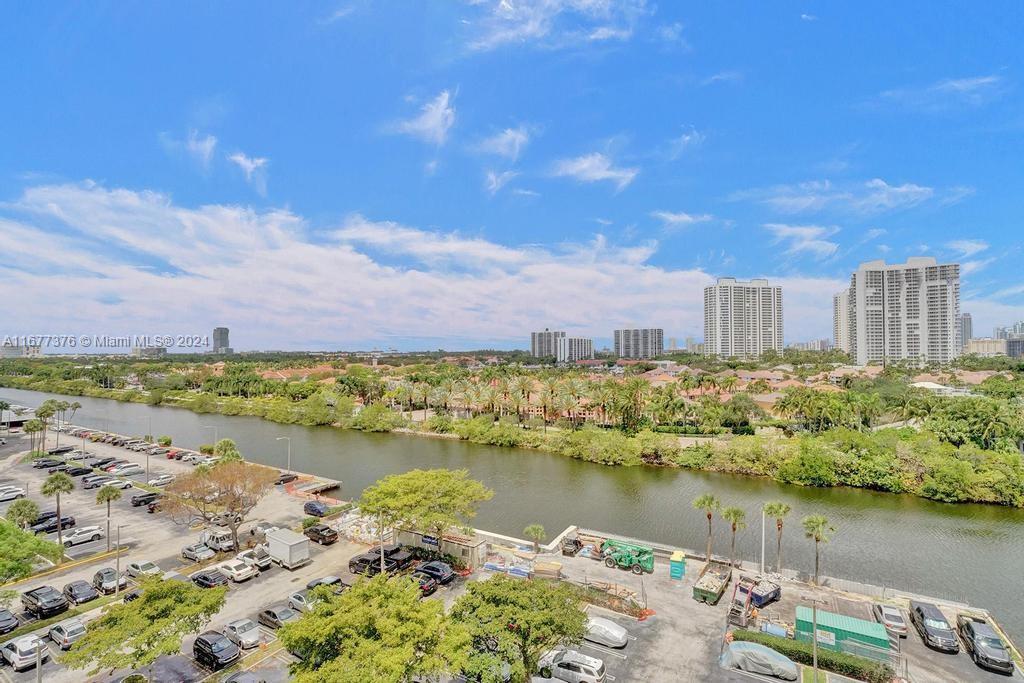 20505 E Country Club Dr # 938