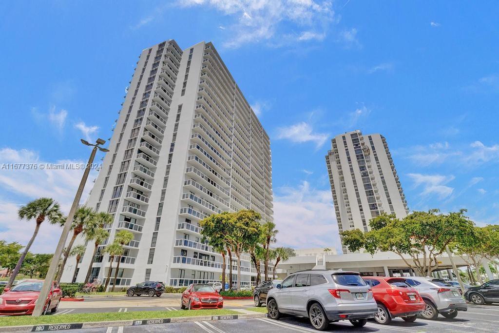 20505 E Country Club Dr # 938