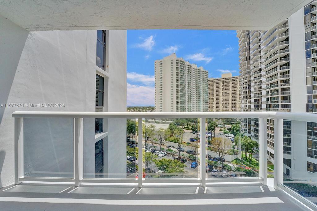 20505 E Country Club Dr # 938