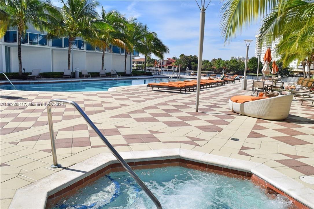 1945 S Ocean Dr # 508