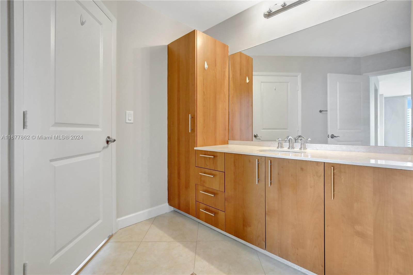 1945 S Ocean Dr # 508