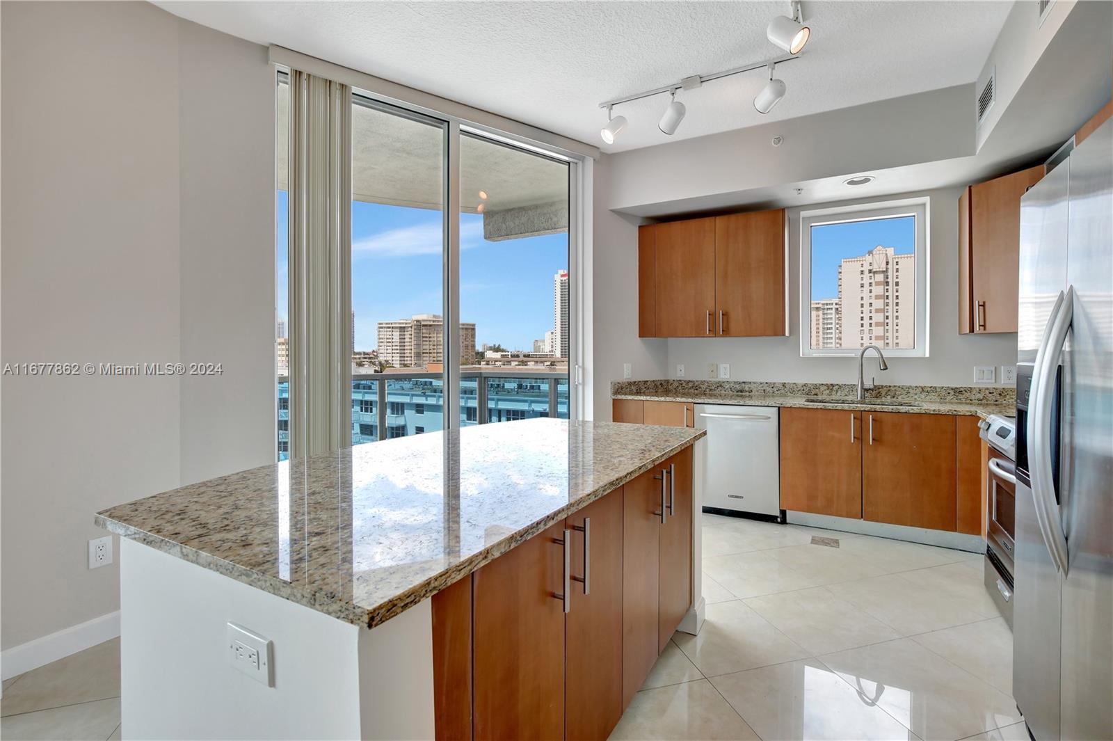 1945 S Ocean Dr # 508