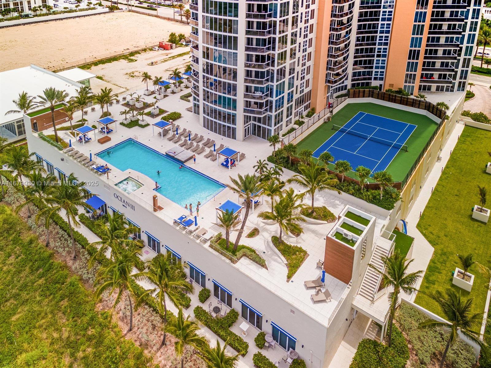 18911 Collins Ave # 1104