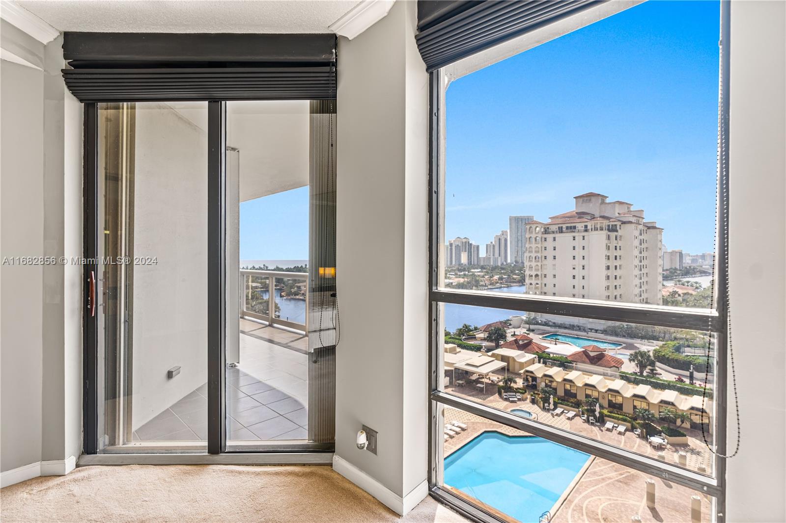 20191 E Country Club Dr # 1109