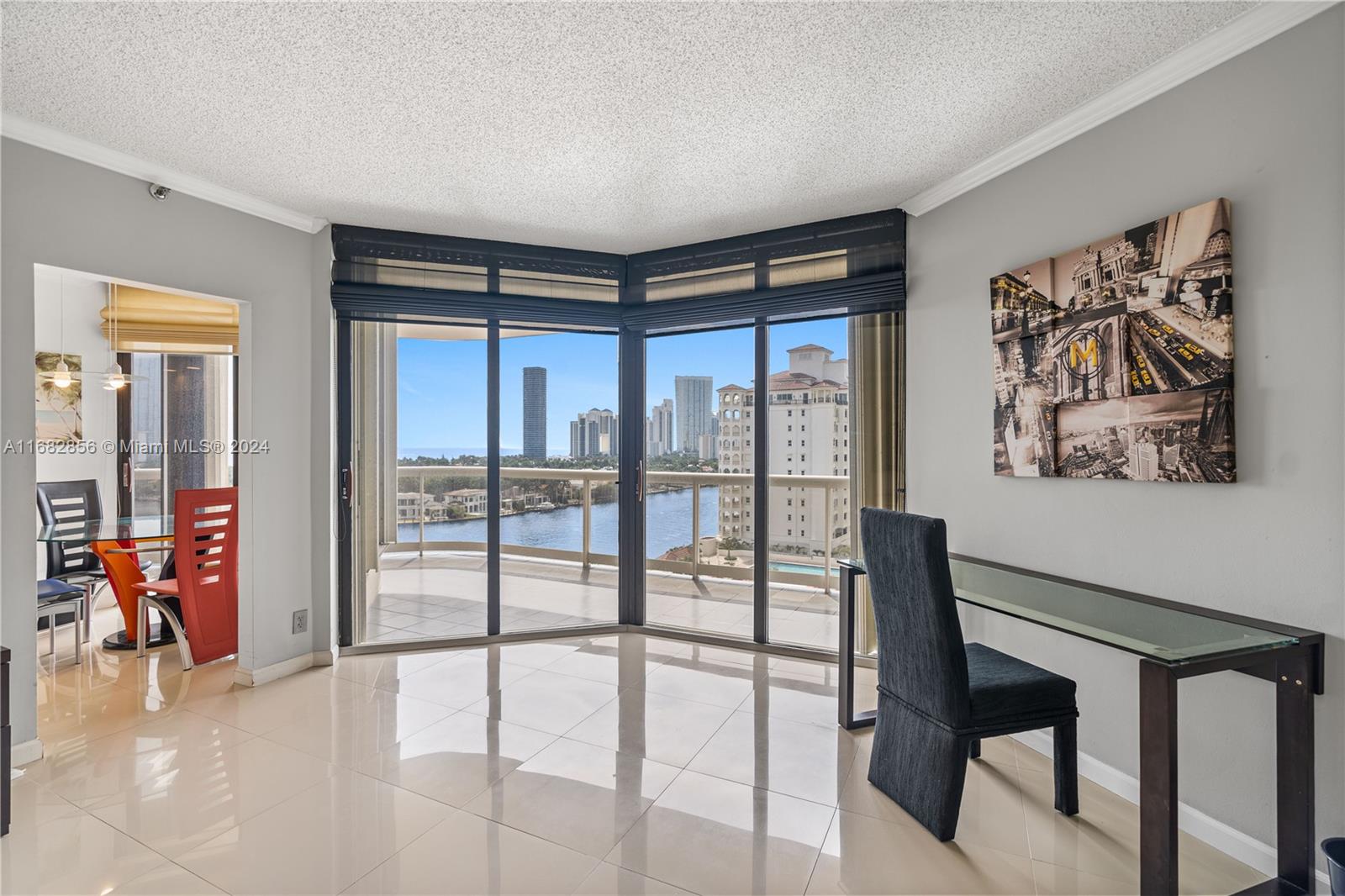 20191 E Country Club Dr # 1109