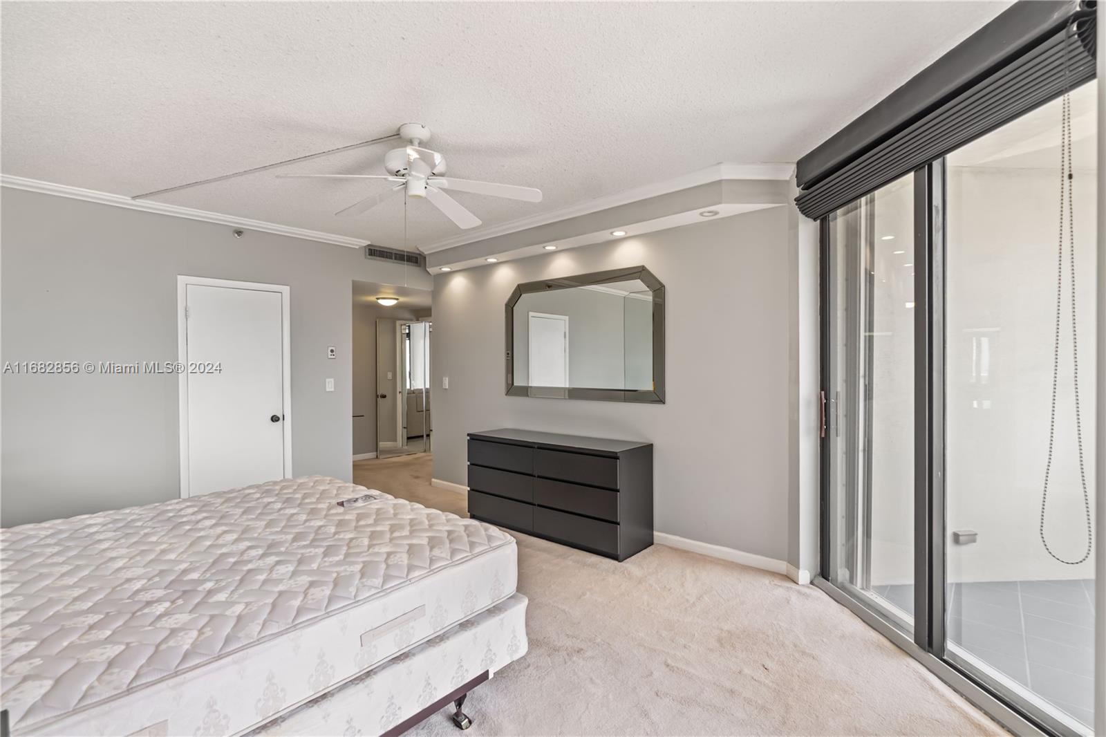 20191 E Country Club Dr # 1109