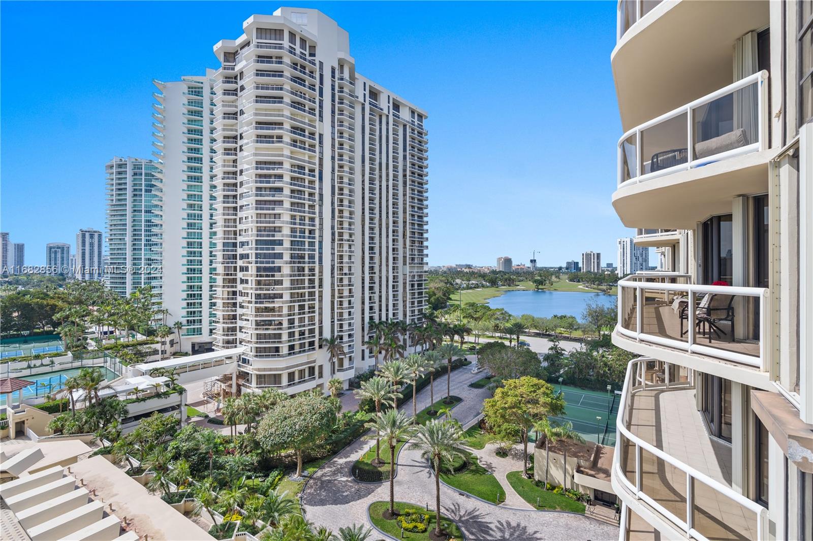 20191 E Country Club Dr # 1109