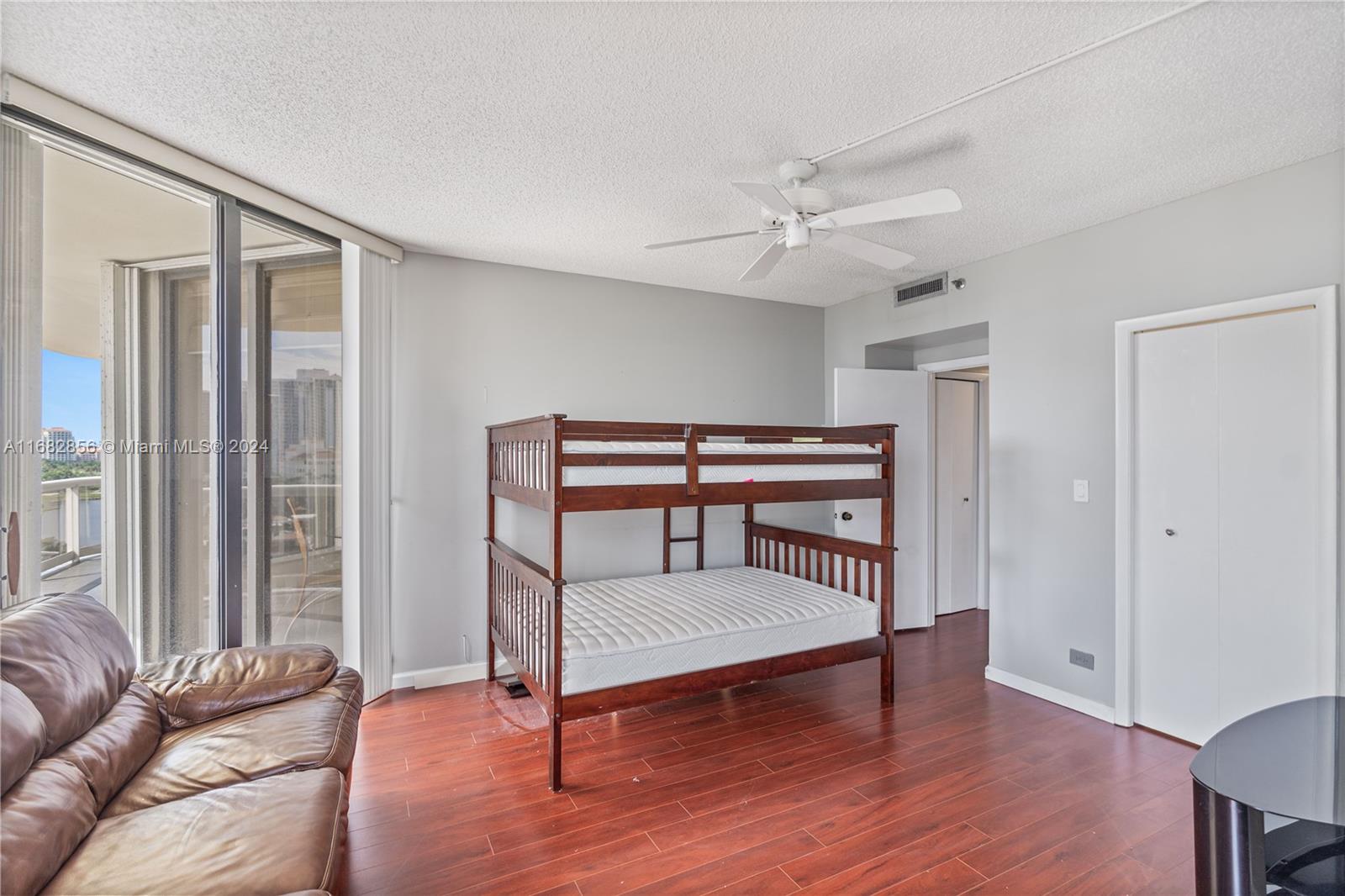20191 E Country Club Dr # 1109