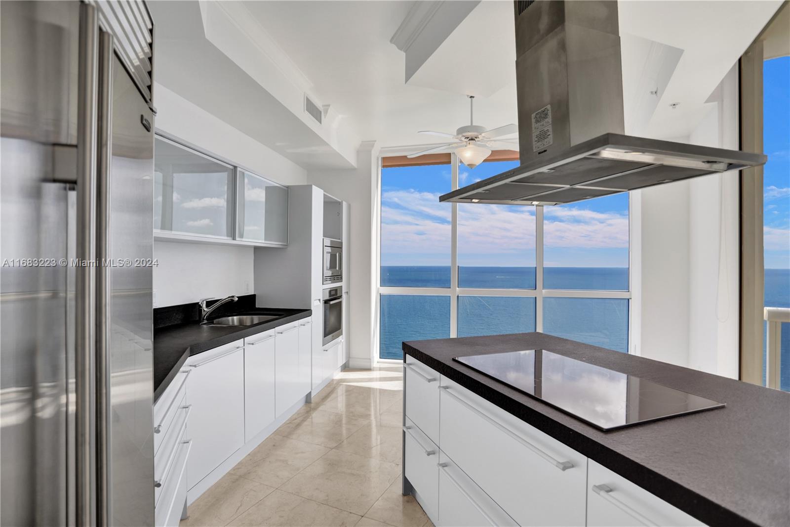 18201 Collins Ave # 4509