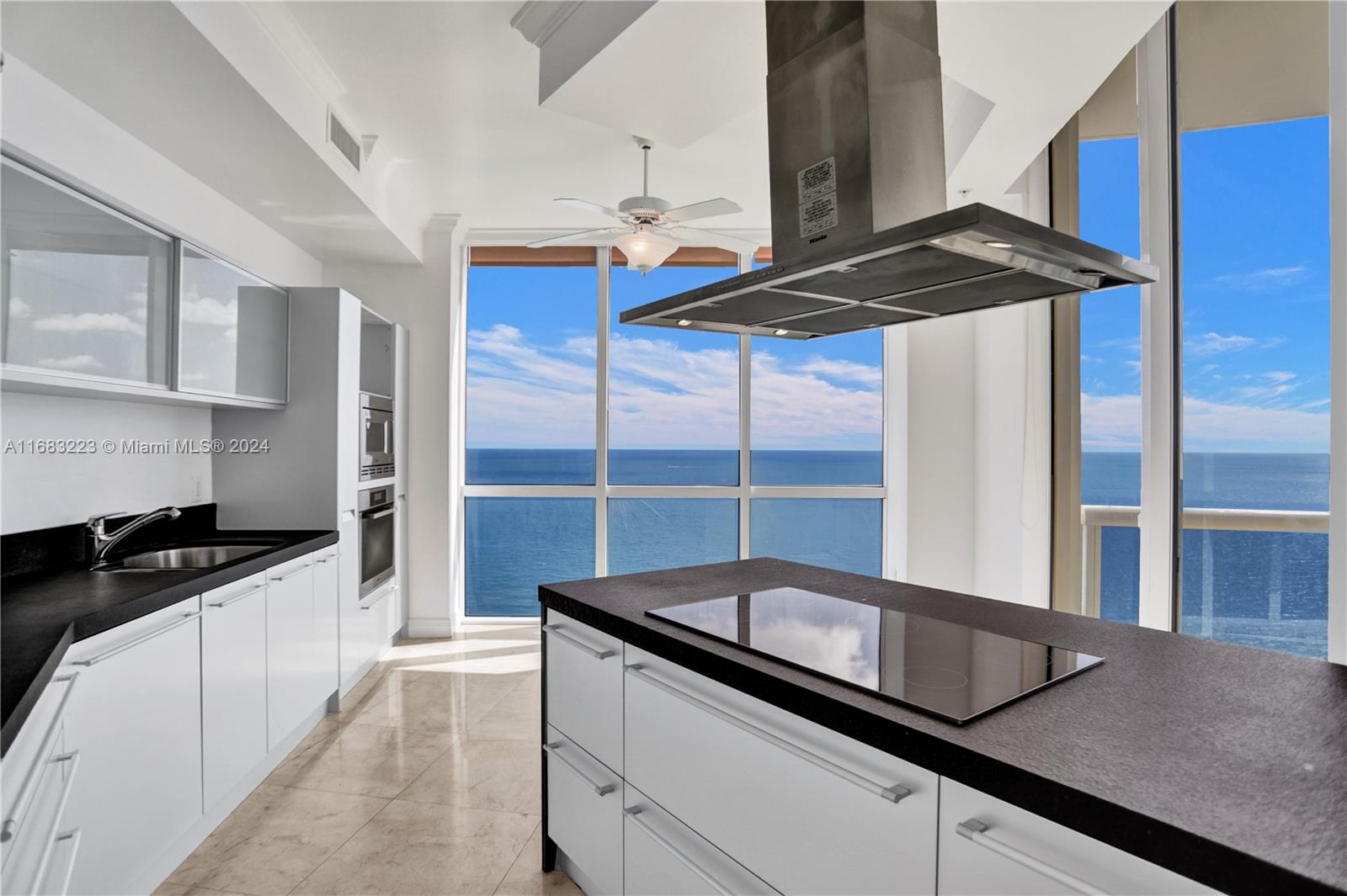 18201 Collins Ave # 4509