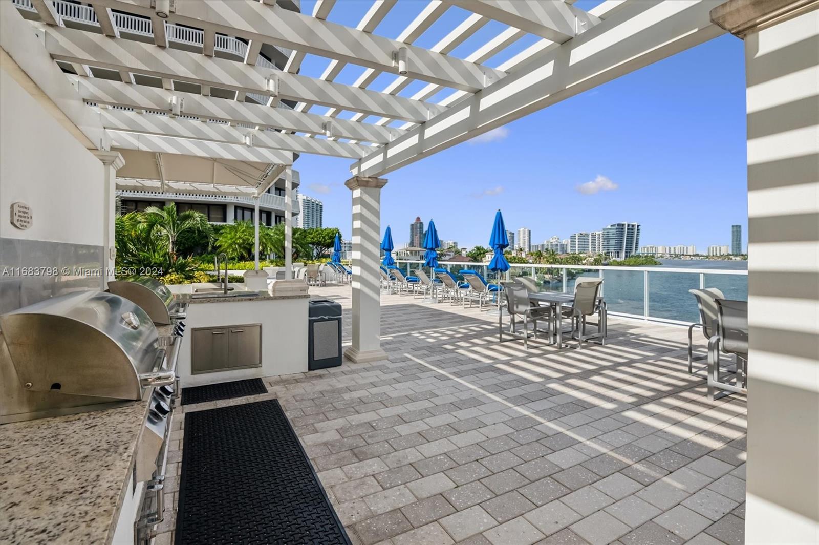3000 Island Blvd # 1003
